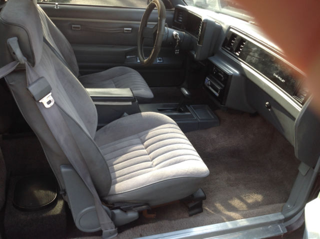 1987 Burgundy Chevrolet El Camino Standard Cab Pickup