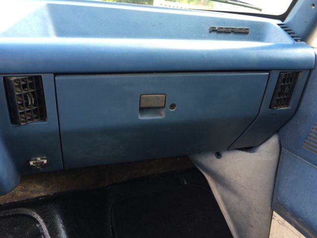 1987 White Ford F-150 Standard Cab Pickup