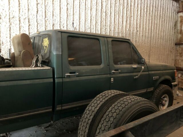 1987 Green Ford F-350 Crew Cab Pickup