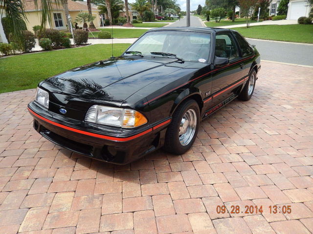 1987 BLACK ON BLACK   PERFECT Ford Mustang HATCHBACK WITH FACTORY INSTALLED T TOPS