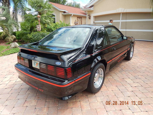 1987 BLACK ON BLACK   PERFECT Ford Mustang HATCHBACK WITH FACTORY INSTALLED T TOPS