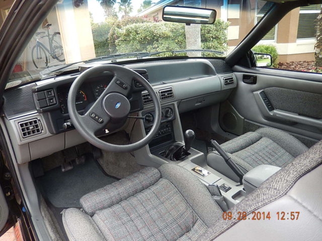 1987 BLACK ON BLACK   PERFECT Ford Mustang HATCHBACK WITH FACTORY INSTALLED T TOPS