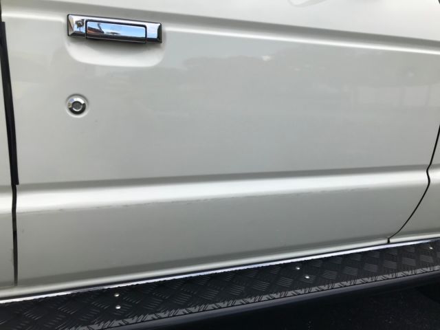 1987 White Toyota Land Cruiser