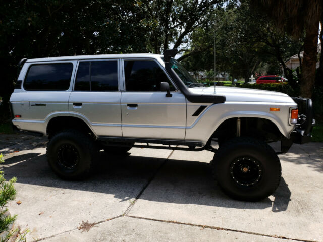 1987 Silver Toyota Land Cruiser SUV
