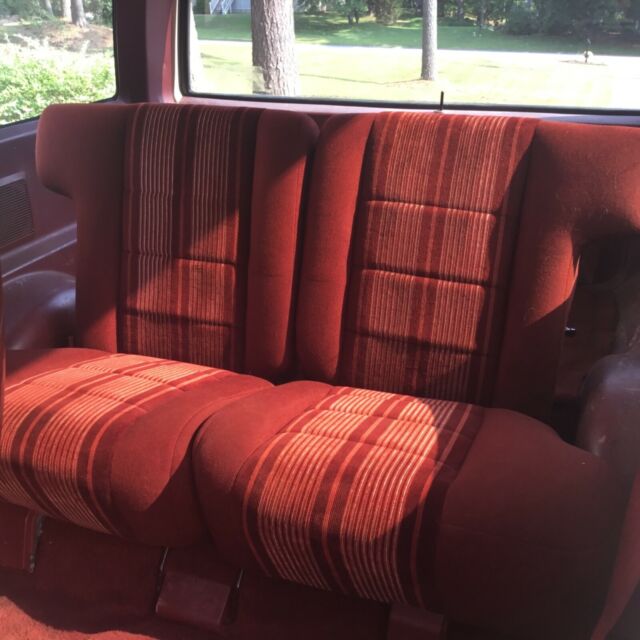 1987 White Ford Bronco II SUV