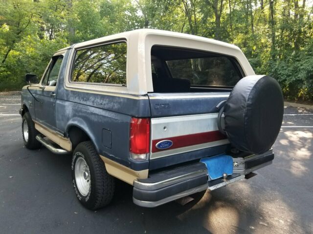 1987 Blue Ford Bronco SUV