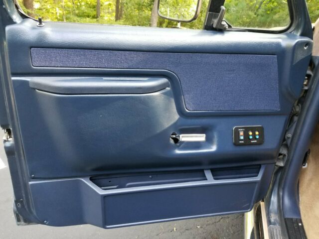 1987 Blue Ford Bronco SUV