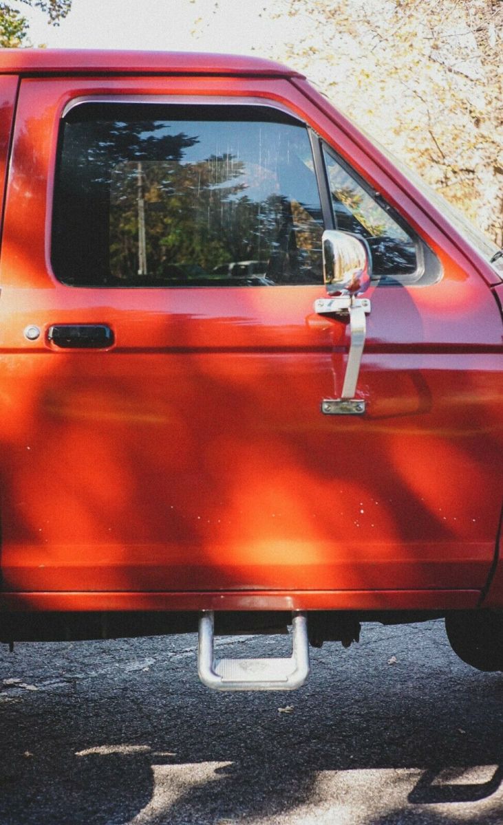 1987 Red Ford Bronco II