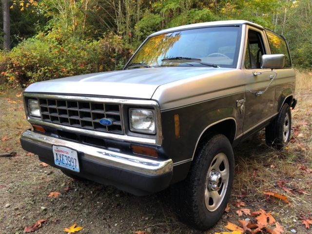 1987 Silver Ford Bronco II SUV