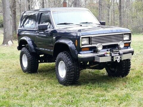 1987 Blue Ford Bronco II SUV