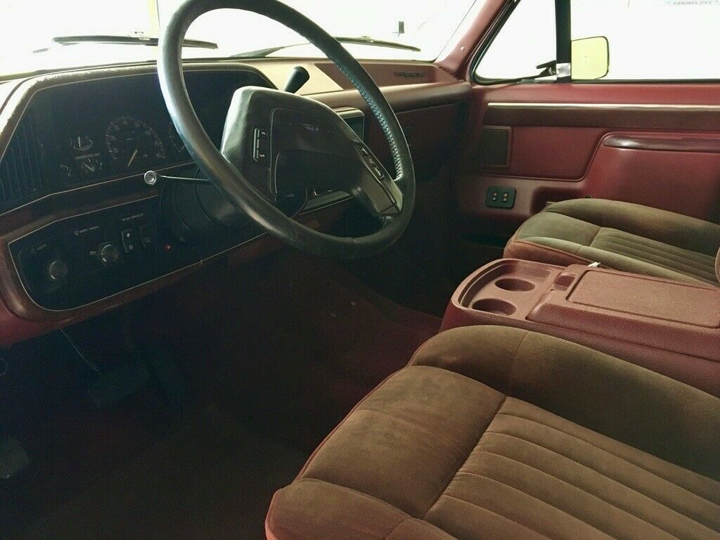 1987 Two-tone Ford Bronco SUV
