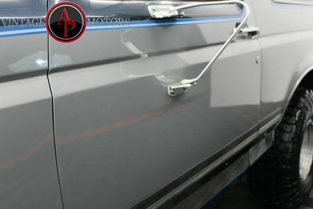 1987 Silver Ford Bronco --