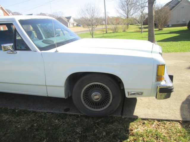 1987 Ford Country Squire Wagon
