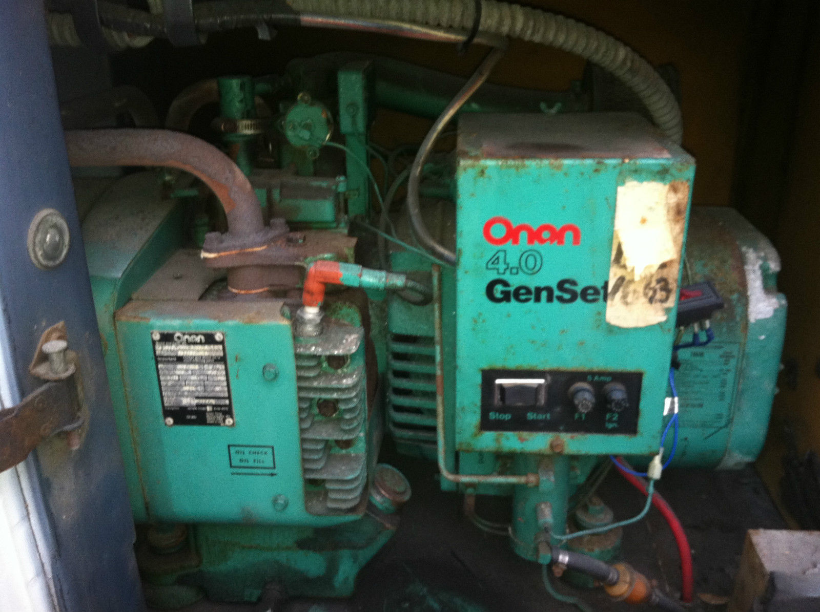 1987 White Ford E-Series Van extended van