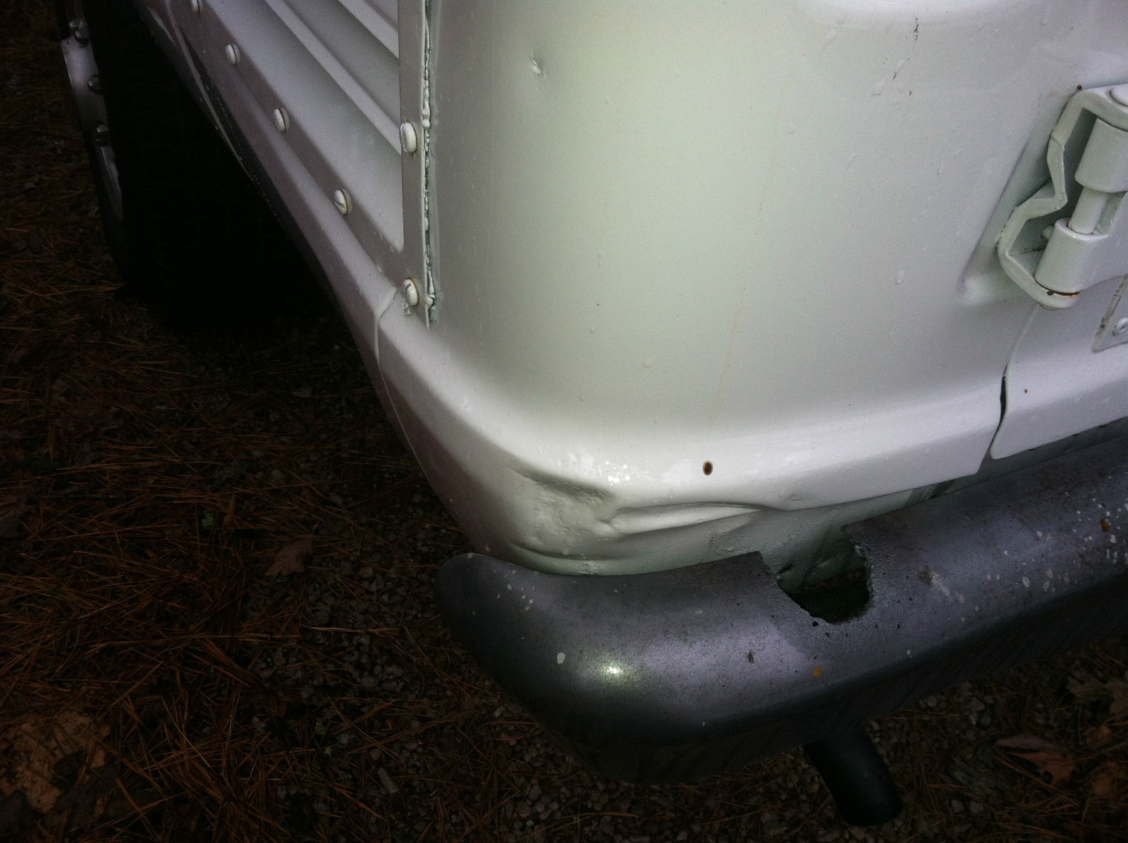 1987 White Ford E-Series Van extended van