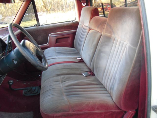 1987 White Ford F-150