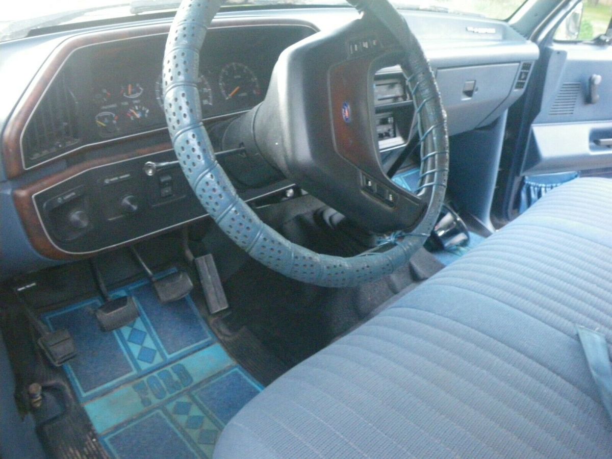 1987 Blue Ford F-150 Standard Cab Pickup