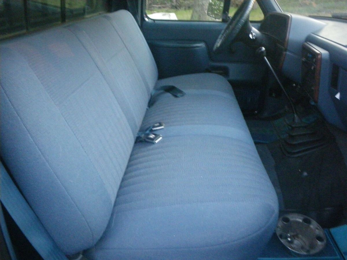 1987 Blue Ford F-150 Standard Cab Pickup