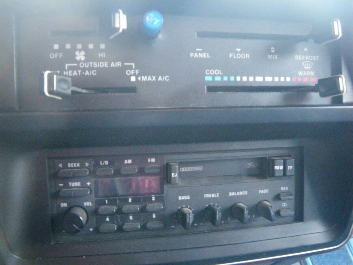 1987 Blue Ford F-150 Standard Cab Pickup