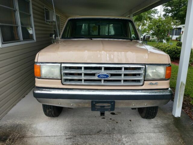 1987 Tan Ford F-250 Crew Cab Pickup