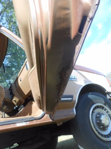 1987 Brown/Beige Ford F-250 Standard Cab Pickup