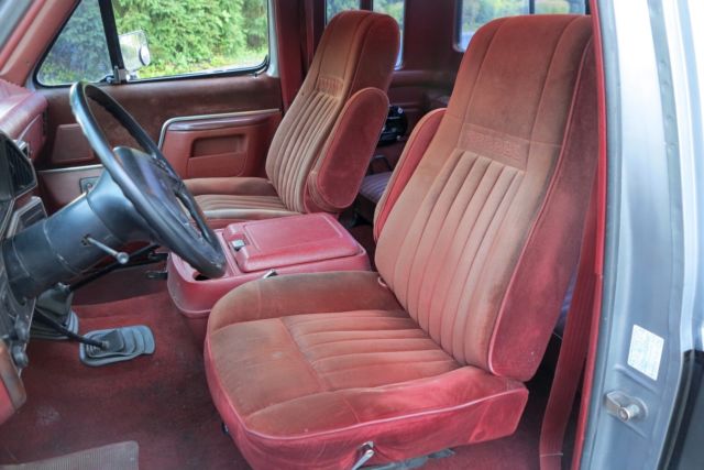 1987 Silver/Black Ford F-250 Extended Cab Pickup