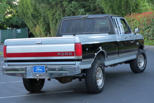 1987 Silver/Black Ford F-250 Extended Cab Pickup
