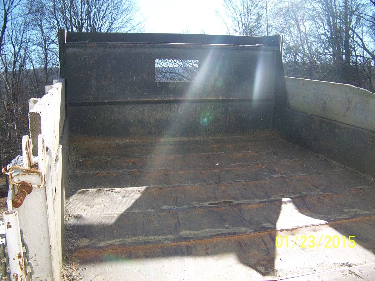 1987 White Ford F-350 Single cab with Dump