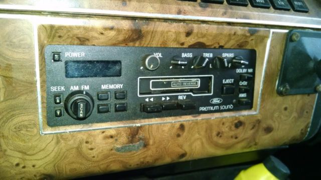 1987 Gray Lincoln Town Car 4 DOOR SEDAN