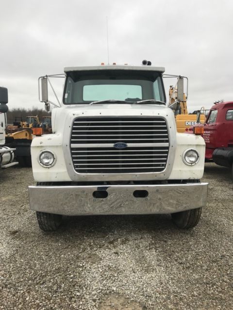 1987 White Ford LN9000
