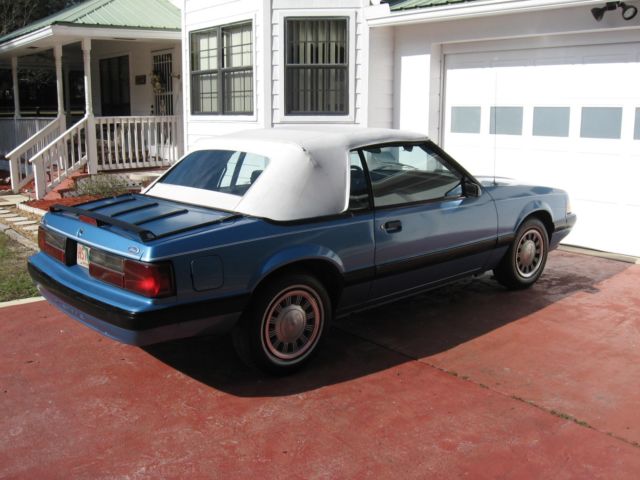1987 BLUE Ford Mustang Convertible