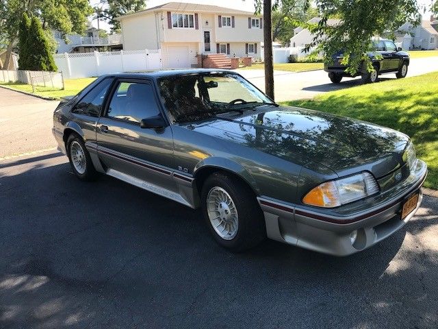 1987 Gray Ford Mustang Coupe