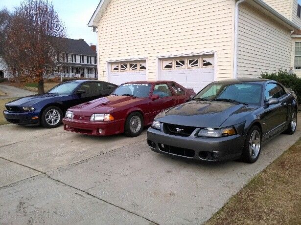 1987 CABERNET RED Ford Mustang COUPE HATCHBACK