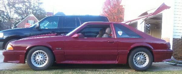 1987 CABERNET RED Ford Mustang COUPE HATCHBACK