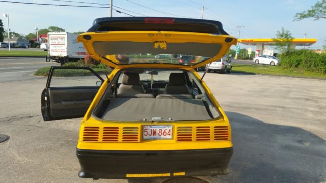 1987 Yellow Ford Mustang Coupe