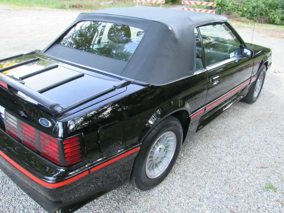 1987 White Ford Mustang Convertible