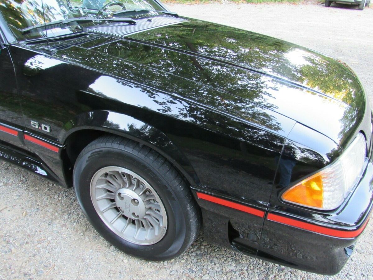 1987 White Ford Mustang Convertible