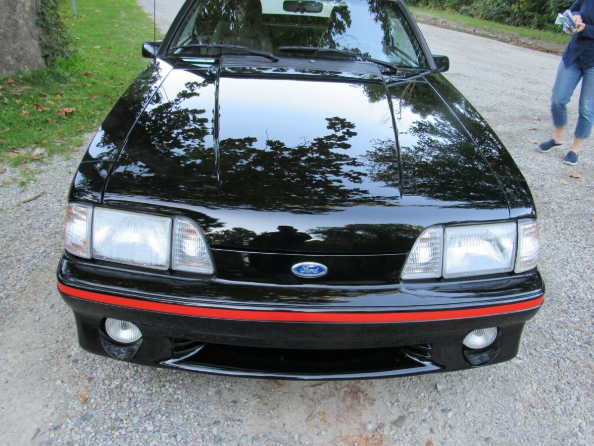 1987 White Ford Mustang Convertible