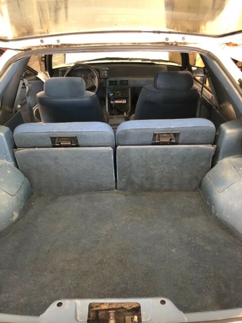 1987 White Ford Mustang Coupe