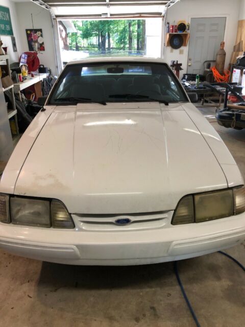 1987 White Ford Mustang Coupe