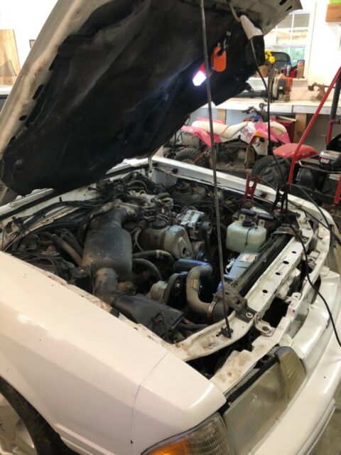 1987 White Ford Mustang Coupe