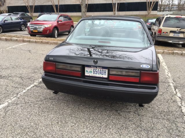 1987 Black Ford Mustang Coupe