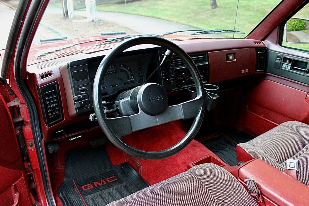 1987 Red GMC S15 Extended Cab Pickup