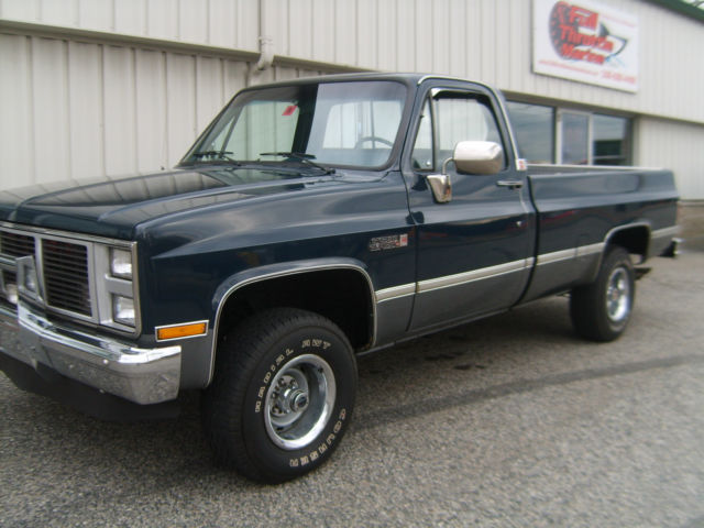 1987 Blue GMC Sierra 1500 reg cab