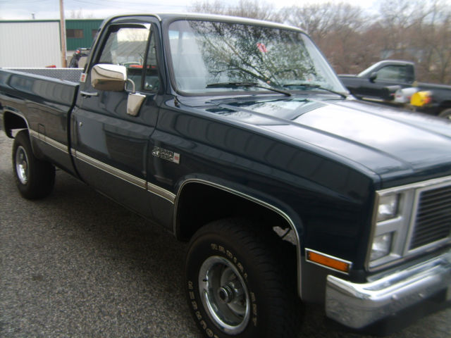 1987 Blue GMC Sierra 1500 reg cab
