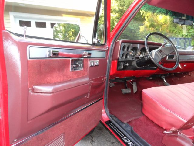 1987 Red GMC PICKUP 1?2 ton shortbed