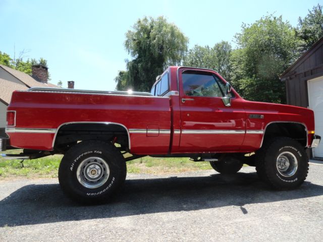 1987 Red GMC PICKUP 1?2 ton shortbed