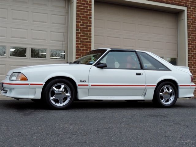 1987 White Ford Mustang Hatchback