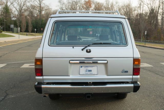 1987 Silver Toyota Land Cruiser Wagon