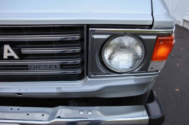 1987 Silver Toyota Land Cruiser Wagon